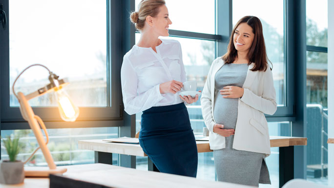 maternidad-en-el-trabajo-mujer-embarazada-embarazo-2