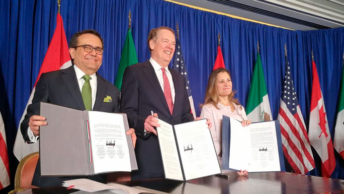 tlcan-tmec-firma-acuerdo-mexico-canada-estados-unidos-2-Ildefonso-Guajardo-Robert-Lighthizer-Chrystia-Freeland